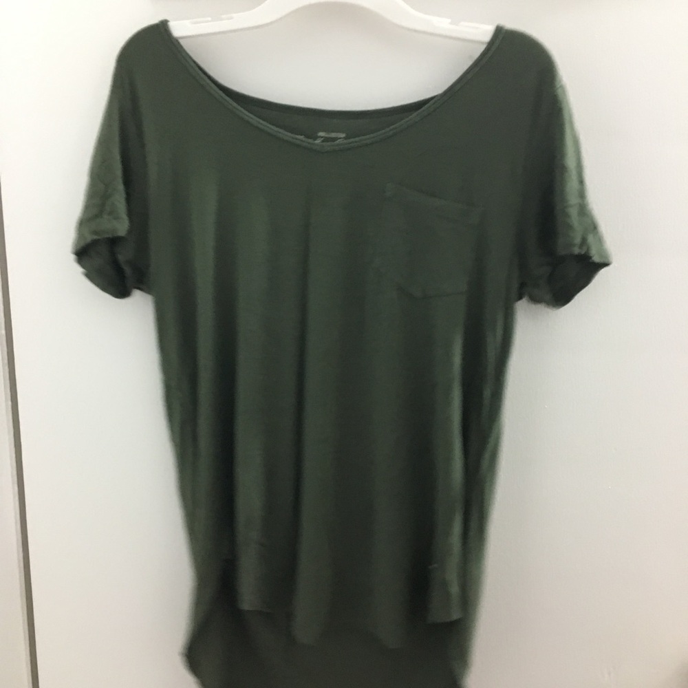 Hollister Army Green v neck tee